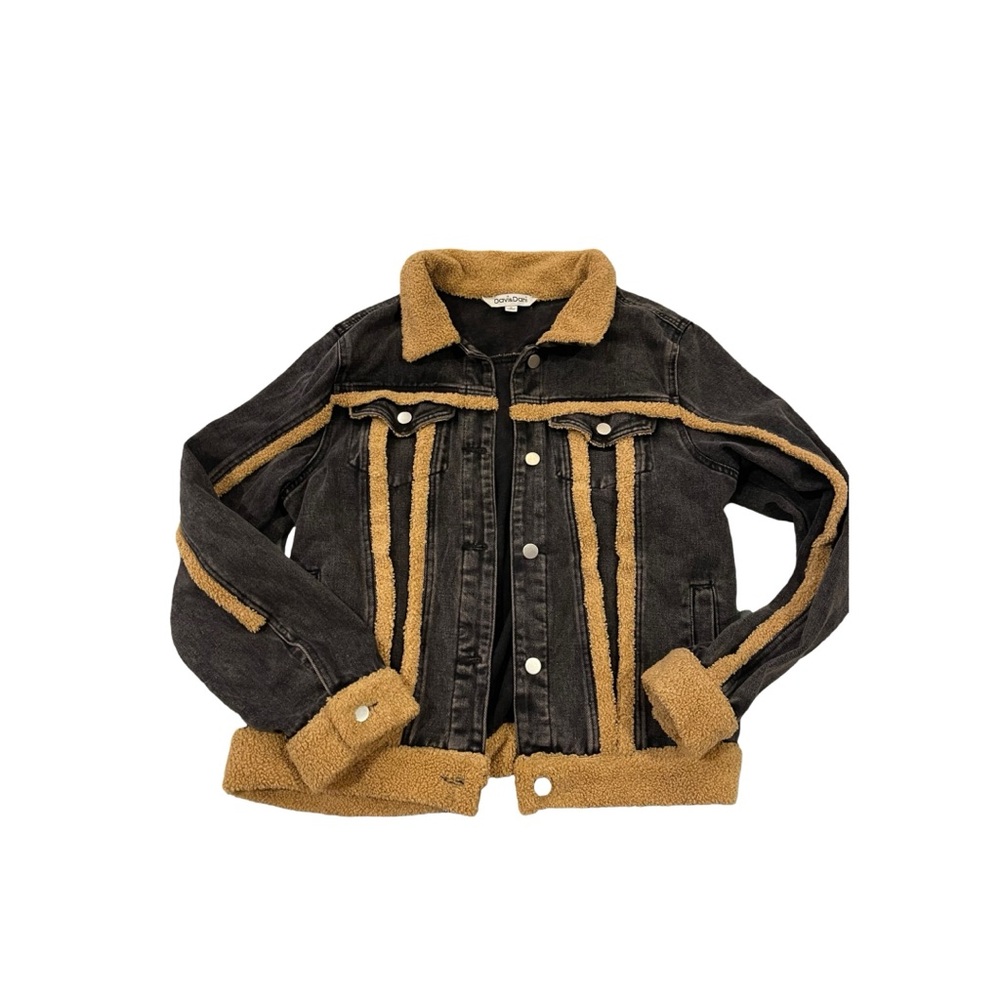 Teen/Women’s Jacket/Coat: Davi & Dani Small